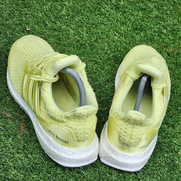 ADIDAS ULTRABOOST - Womens Sneakers - SIZE 7.5 - Picture 5 of 9